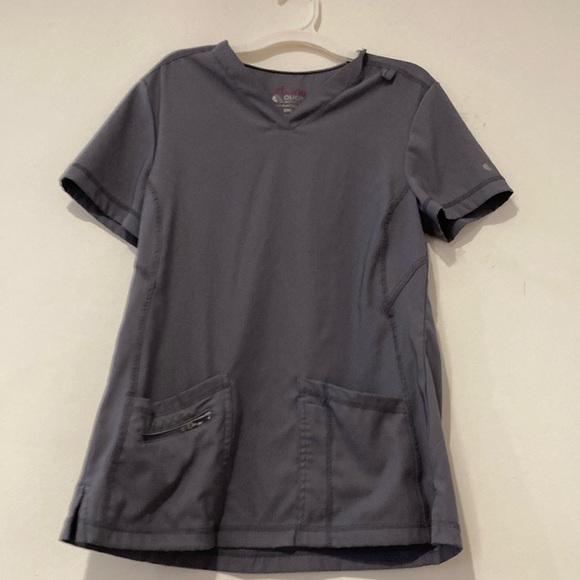 Urbane Scrub top in excellent pre~loved condition. Super soft and comfor… - Picture 1 of 7
